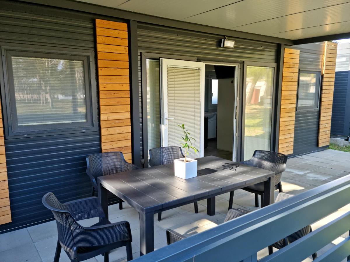 K9 Mobile Home Sand&Relax Privlaka Privlaka  Esterno foto