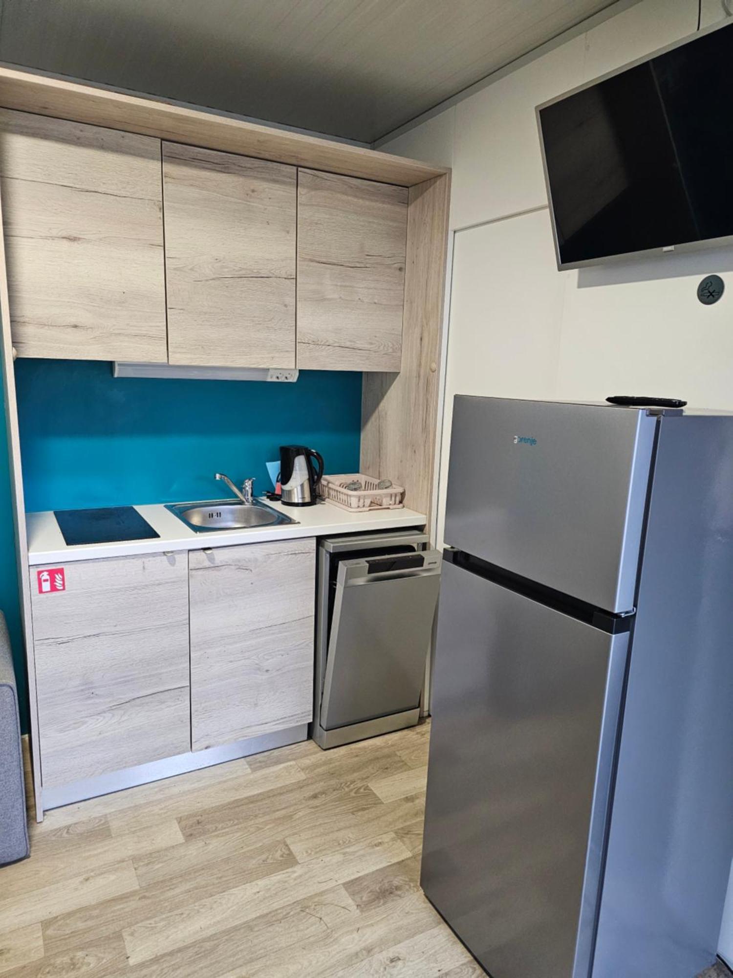 K9 Mobile Home Sand&Relax Privlaka Privlaka  Esterno foto